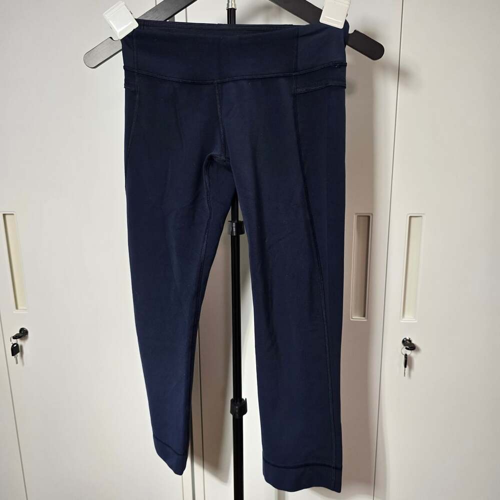 Lululemon Navy Blue High Rise Crop Leggings